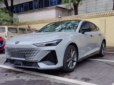 Changan UNI-V · 2023 год