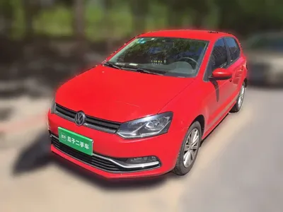 Volkswagen Polo · 2015 год