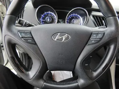 Hyundai Sonata 2011, 83235 км, за 3900000 KRW - фото 8