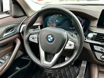 BMW 5 Series 2020, 143000 км, за 165799 CNY - фото 6