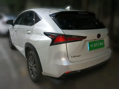 Lexus NX 2017, 98300 км, за 98298.64 CNY