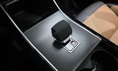 Land Rover Range Rover Velar 2025, 16697 км, за 76900000 KRW - фото 9