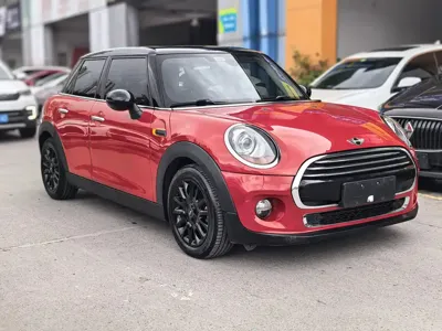 MINI MINI 2018, 71000 км, за 54900 CNY