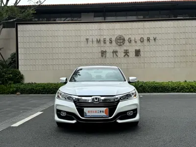 Honda Accord 2017, 116000 км, за 56800 CNY
