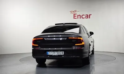 Volvo S90 2023, 42296 км, за 43500000 KRW