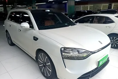 Hima AITO M9 2024, 5300 км, за 351774.52 CNY