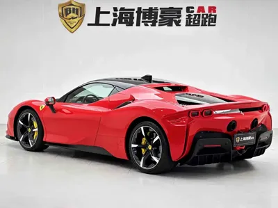 Ferrari SF90 2023, 6000 км, за 4777000 CNY
