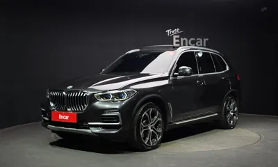 BMW X5 · 2021 год