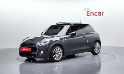 MINI Cooper · 2016 год