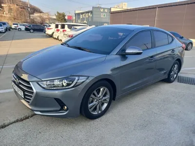 Hyundai Avante 2016, 120927 км, за 9900000 KRW