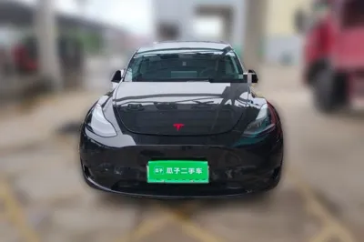 Tesla Model Y 2022, 79800 км, за 185186.48 CNY
