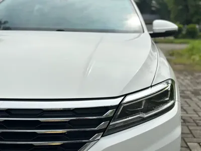 Volkswagen Lavida 2019, 70000 км, за 49800 CNY