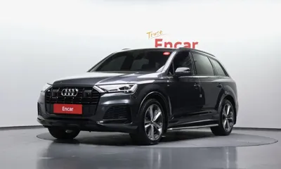 Audi Q7 · 2022 год