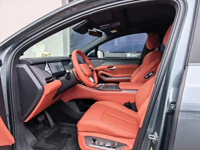 BYD 唐L 2025, 12000 км, за 185799 CNY