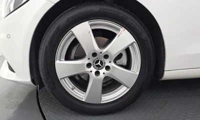 Mercedes-Benz C-Class 2018, 133960 км, за 16000000 KRW - фото 5