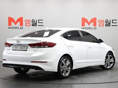 Hyundai Avante 2018, 121946 км, за 8800000 KRW