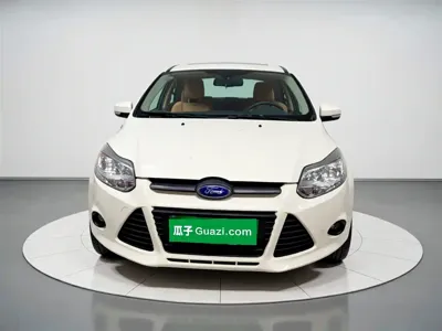 Ford Focus 2015, 71200 км, за 21600 CNY