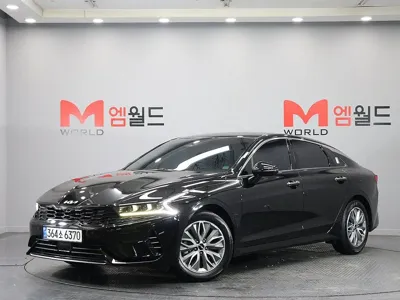 Kia K5 · 2023 год