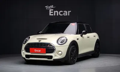 MINI Cooper · 2019 год
