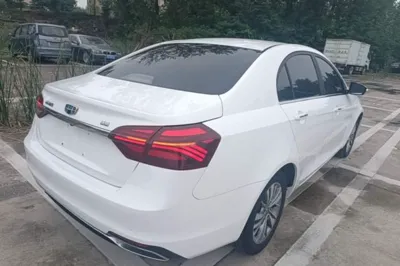 Geely Auto Emgrand 2018, 94900 км, за 33452.81 CNY - фото 6