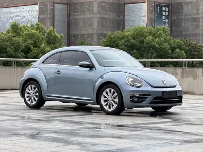 Volkswagen Beetle 2019, 30000 км, за 118000 CNY