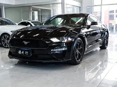 Ford Mustang · 2018 год