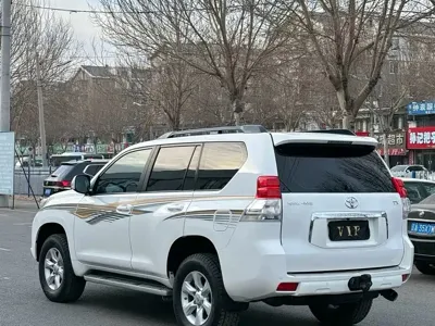 Toyota Prado 2011, 130000 км, за 118000 CNY