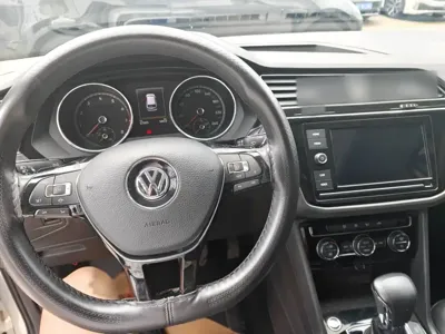 Volkswagen Tiguan L 2019, 67000 км, за 80200 CNY - фото 9