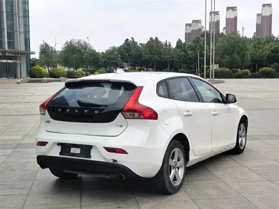 Volvo V40 2016, 140000 км, за 26800 CNY - фото 6