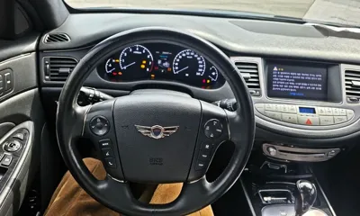 Hyundai Genesis 2012, 280031 км, за 6500000 KRW - фото 17