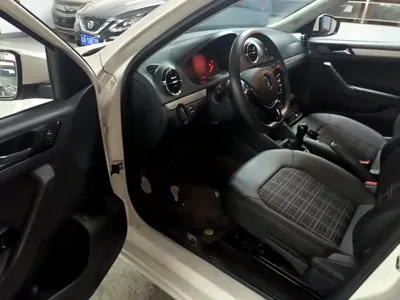 Volkswagen Jetta 2017, 64700 км, за 24300 CNY - фото 16