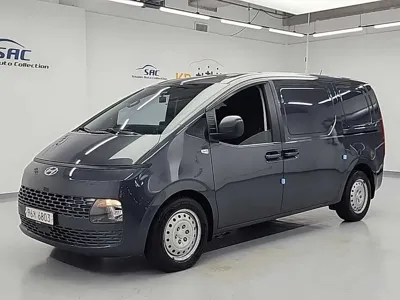 Hyundai Staria · 2022 год