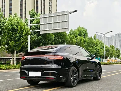 智界 Zhijie R7 2025, 13500 км, за 179800 CNY - фото 6