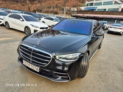 Mercedes-Benz S-Class · 2022 год
