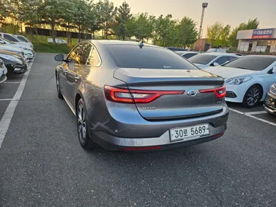 Renault-KoreaSamsung SM6 2019, 81403 км, за 12800000 KRW