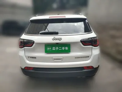 Jeep Compass 2020, 13600 км, за 62833.63 CNY