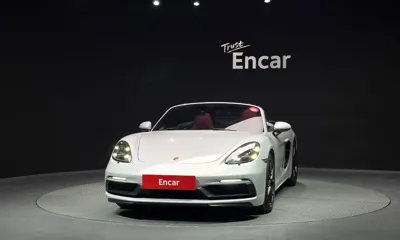 Porsche 718 2024, 11001 км, за 132000000 KRW