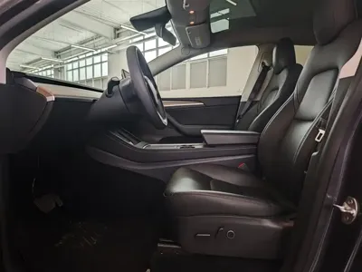 Tesla Model Y 2021, 57100 км, за 148800 CNY - фото 9
