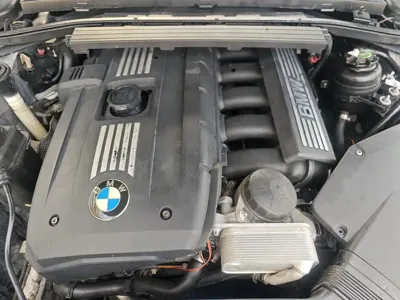 BMW 3 Series 2010, 96000 км, за 20700 CNY - фото 18