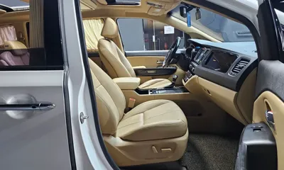 Kia Canival 2018, 163283 км, за 11950000 KRW - фото 11