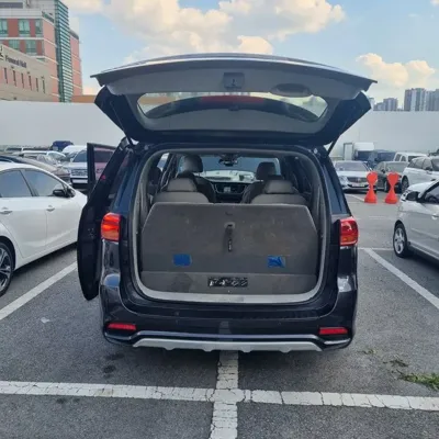 Kia Canival 2019, 104616 км, за 12700000 KRW