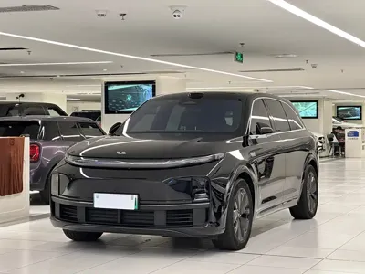 Li Auto Li L7 · 2025 год