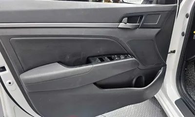 Hyundai Avante 2018, 99240 км, за 11200000 KRW - фото 24
