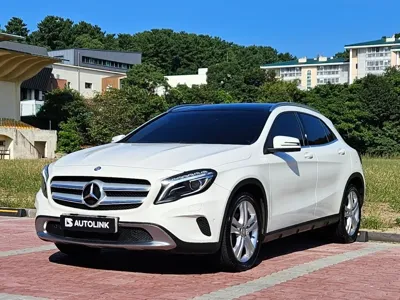 Mercedes-Benz GLA-Class · 2015 год