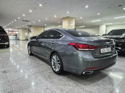 Hyundai Genesis 2016, 64239 км, за 10800000 KRW - фото 3