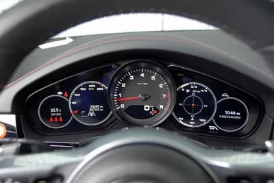 Porsche Cayenne 2023, 43089 км, за 90990000 KRW - фото 9