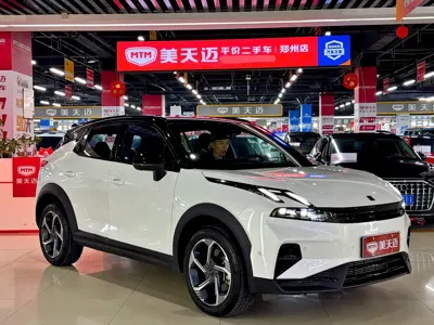 Lynk & Co 06 2025, 5000 км, за 87500 CNY