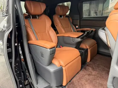 Toyota Alphard 2023, 43000 км, за 818000 CNY - фото 8