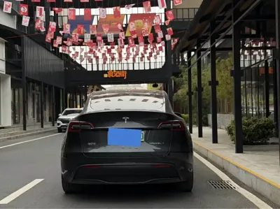 Tesla Model Y 2024, 57000 км, за 149800 CNY - фото 8