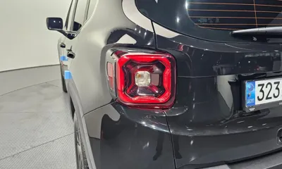 Jeep Renegade 2023, 19485 км, за 28500000 KRW - фото 23